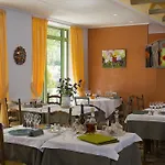 Logis Restaurant Le Mont Aigoual Отель Мейрей