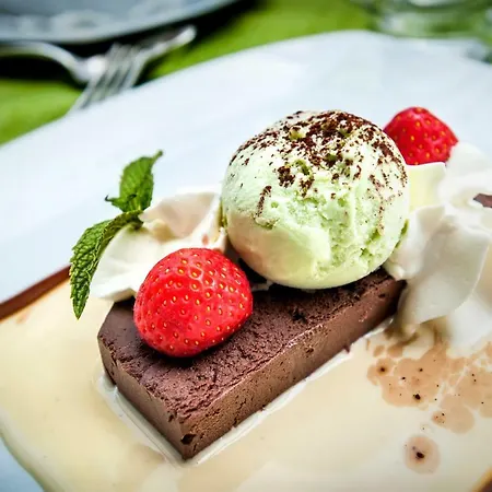 Logis Restaurant Le Mont Aigoual Meyrueis